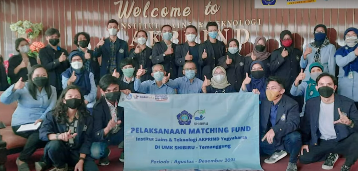 IST AKPRIND Yogyakarta Bantu UKM SHIBIRU Kembangkan Produksi Pewarna Alami